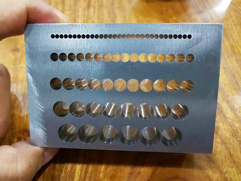 模具鉆深孔y軸坐標(biāo)有沒(méi)有負(fù)的？