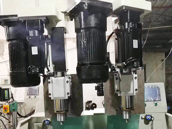 鉆孔機(jī)怎么安裝？玻璃鉆孔機(jī)爆孔裂孔原因是什么？