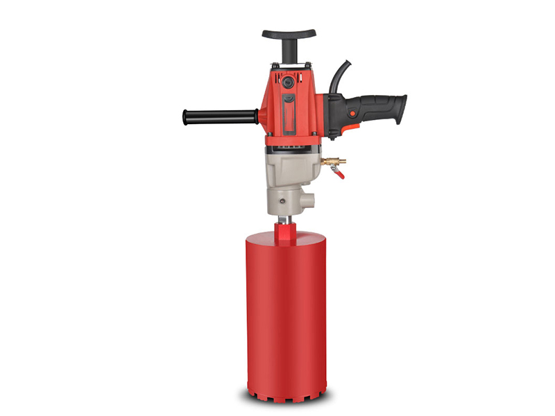 大鉆孔機(jī)揚(yáng)塵怎么解決？鉆孔機(jī)不吸水怎么辦？