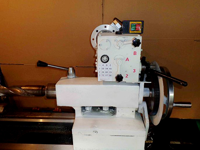 在車床上鉆深孔有啥好辦法？