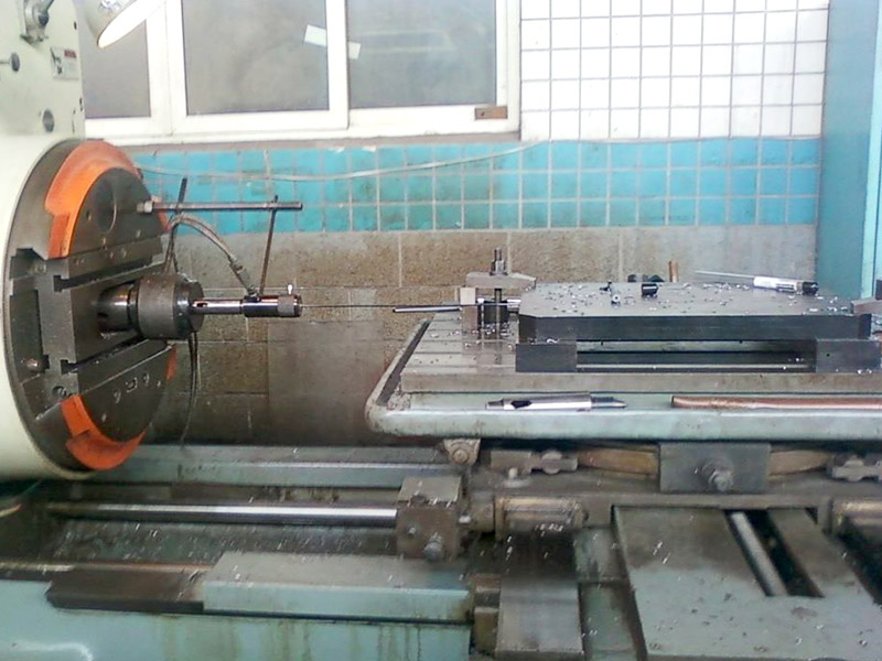 深孔鉆要不要澆地基？